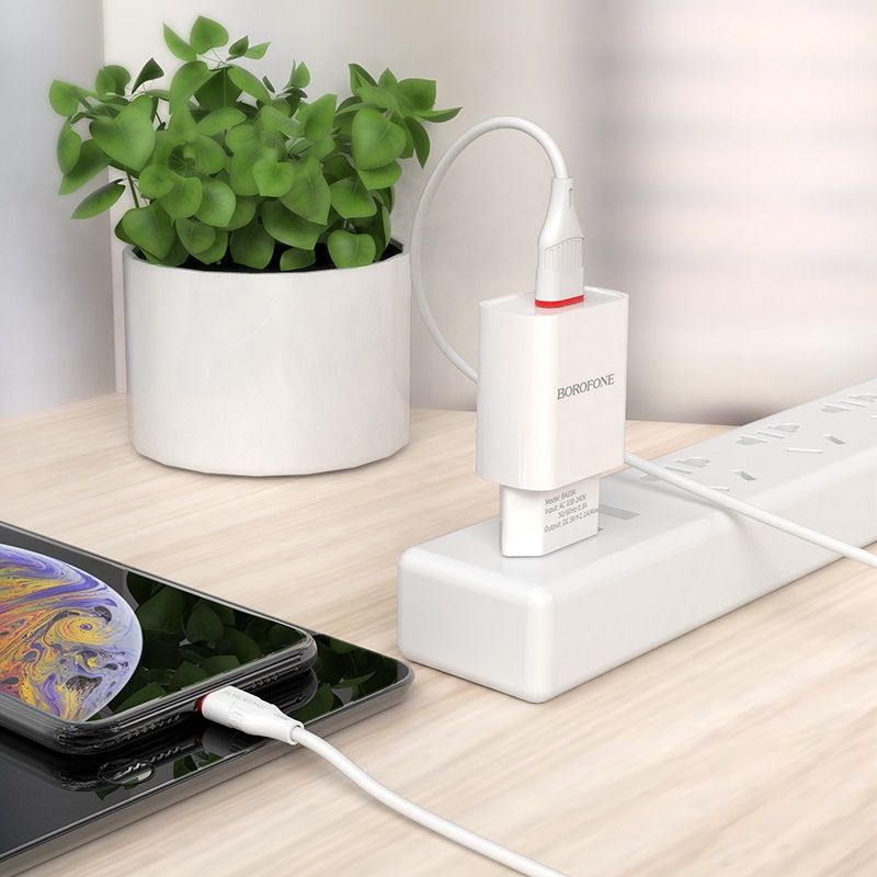 Мережевий зарядний пристрій з кабелем BOROFONE BA20A Sharp single port charger set(Lightning) 10.5W White