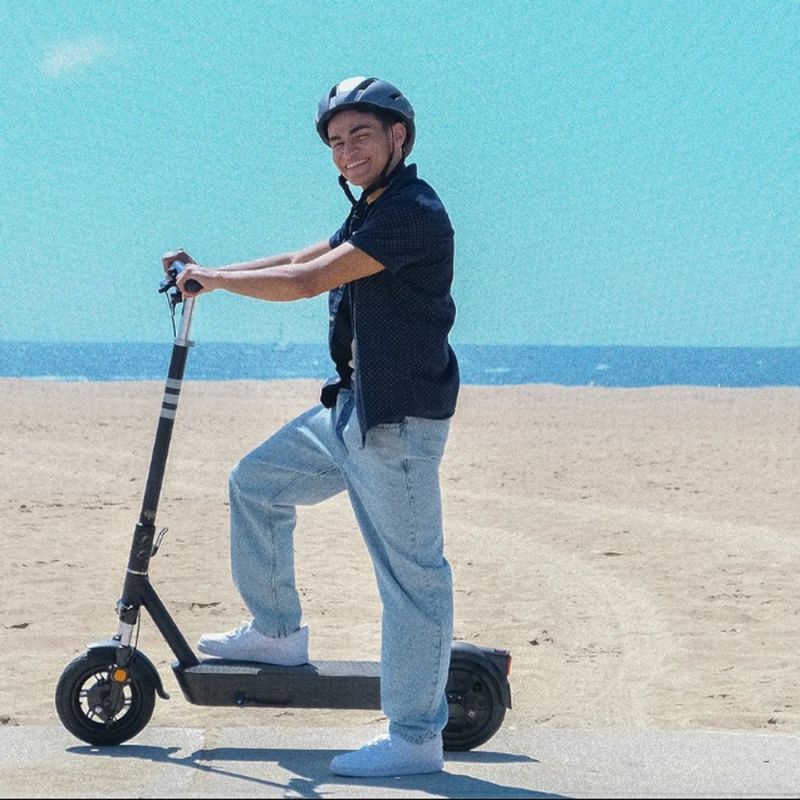 Електросамокат OKAI ES40-Blue 10", 500(1000)W, 15.6Ah, 70km, 38km\h, 25%, NFC, App, 23kg