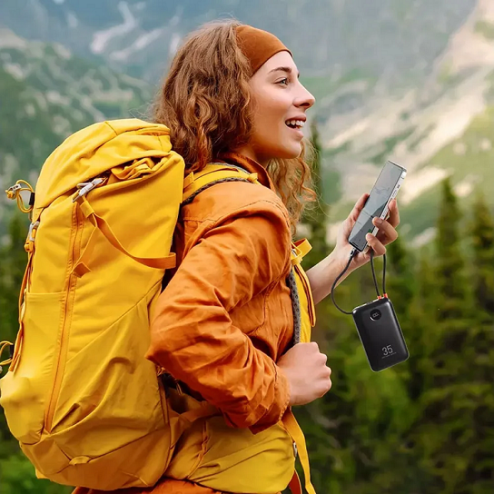 Зовнішній акумулятор VEGER Built-In 2 cables Ultra Mini 30000mAh