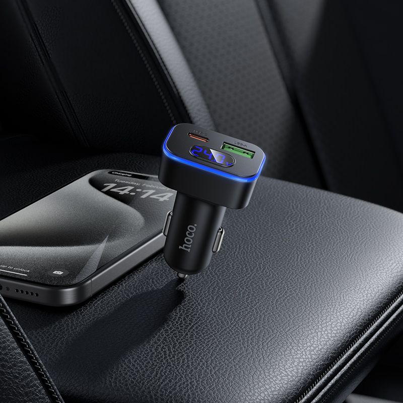 Автомобільний зарядний пристрій HOCO Z63B Barry 48W dual port PD30W+QC3.0 digital display car charger