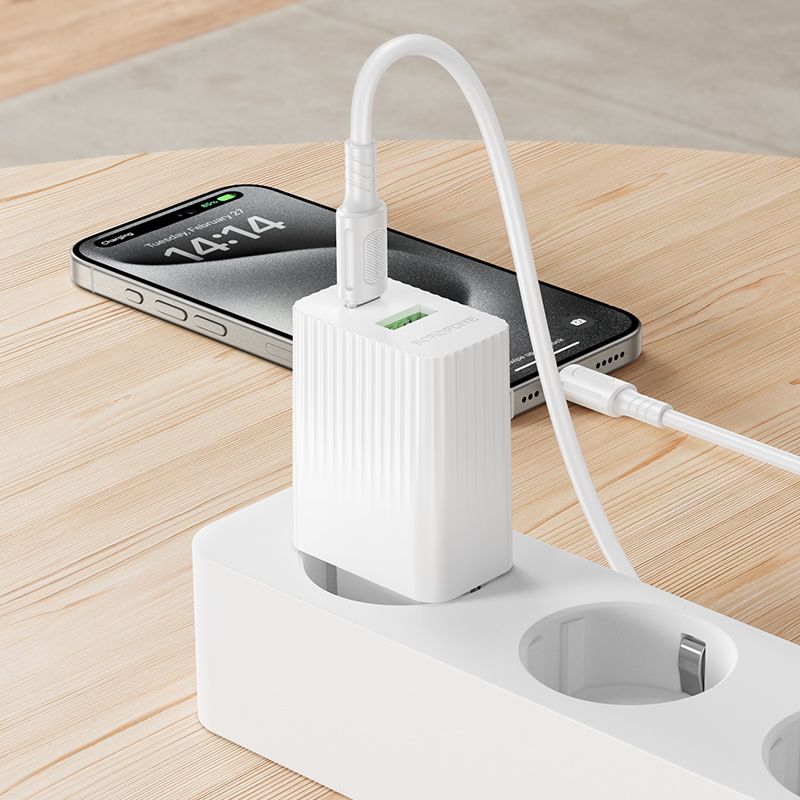 Мережевий зарядний пристрій BOROFONE BAS76A Source PD30W+QC3.0 charger White