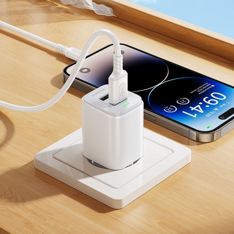 Мережевий зарядний пристрій BOROFONE BAS81A Star dual-port charger set (iP) (EU) White
