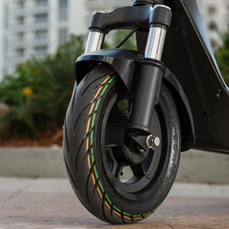 Електросамокат NIU KQi 200P Gray 10", 350(700)W, 7.8Ah, 54km, 25km/h, 20%, App, 19,7 kg