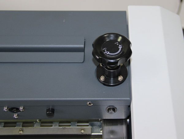Термоклейова машина PB380