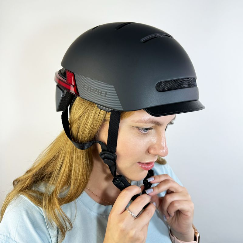 Захисний шолом Livall BH51M NSO (L) Black (57-61см), акустика JBL, мікрофон, сигнали поворотів та стопів, додаток, пульт BR80, застібка, Bluetooth
