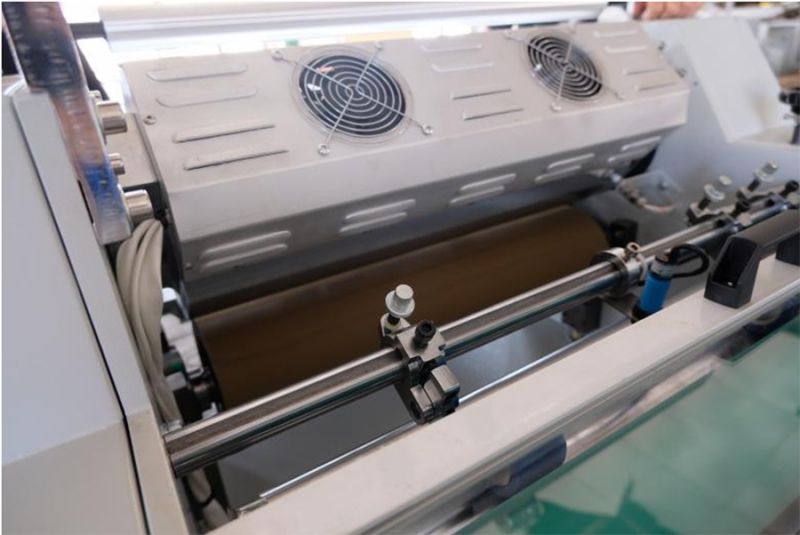 Ламінатор рулонний SWFM560C Embrossing 560мм
